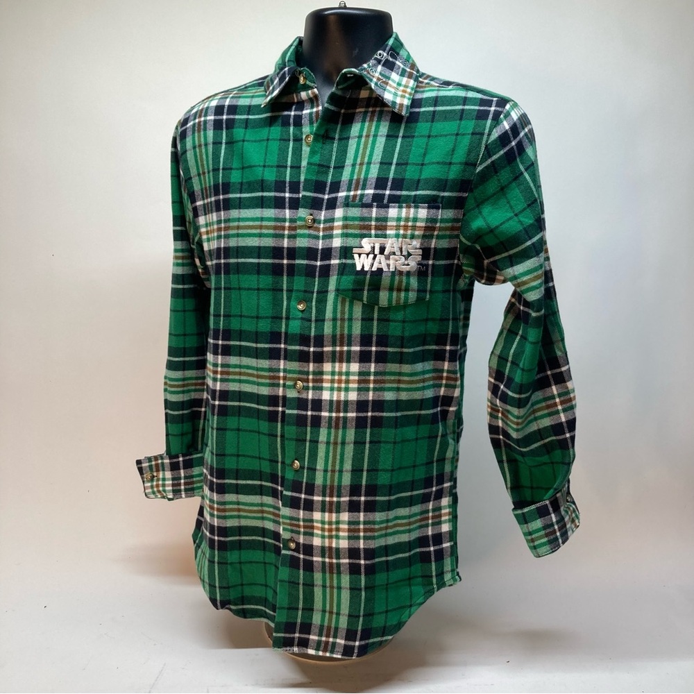The Child Flannel Shirt Cakeworthy – Star WarsThe Mandalorian Sz small